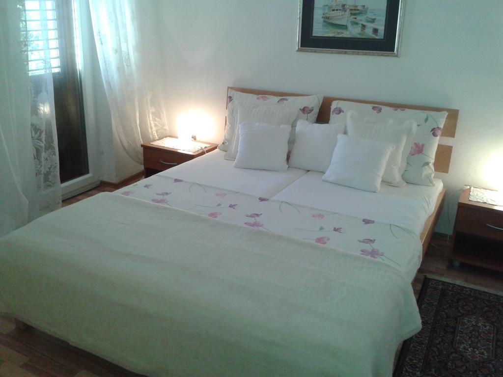 Apartment Splitska Kültér fotó